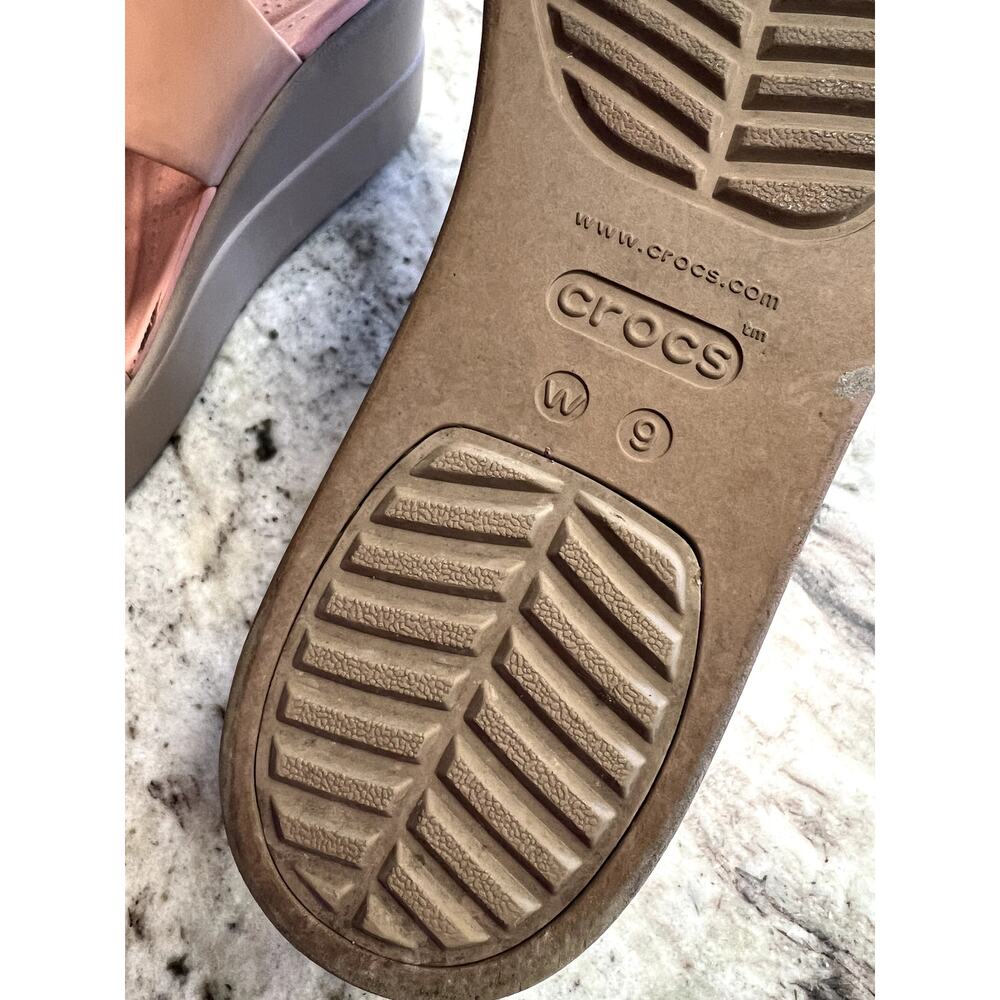 Crocs Brooklyn Nude Mid Wedge Sandals Size 9 - Picture 6 of 6